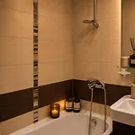Romance Golden Line For Rent Apartament