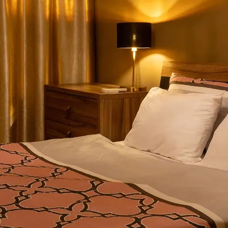 Romance Golden Line For Rent Апартамент