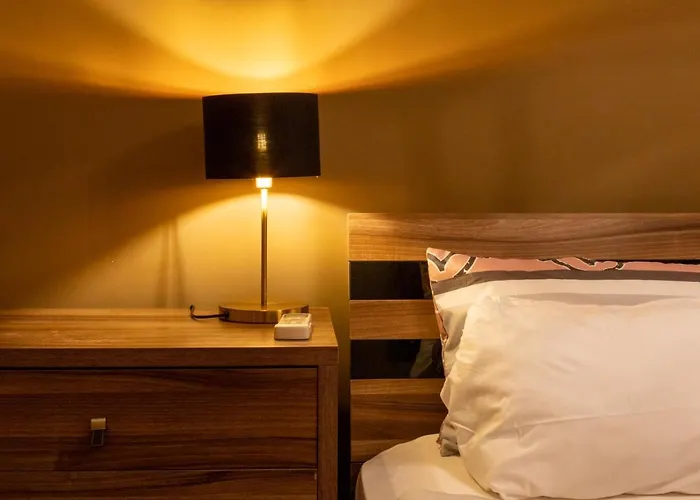 Romance Golden Line For Rent شقة