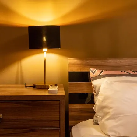 Romance Golden Line For Rent Apartament