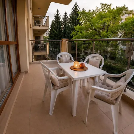 Romance Golden Line For Rent * Aranyhomok